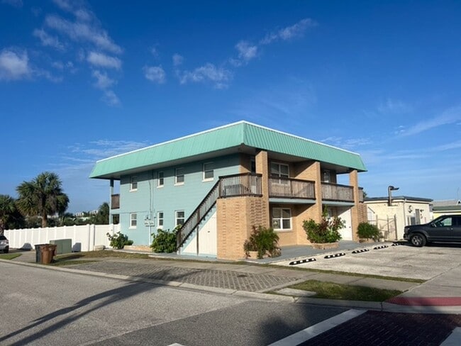 Building Photo - Downtown Flagler Beach! Rental
