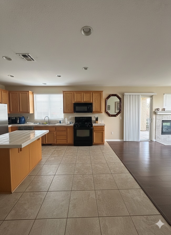 Photo - 7056 Kelmscott Ln