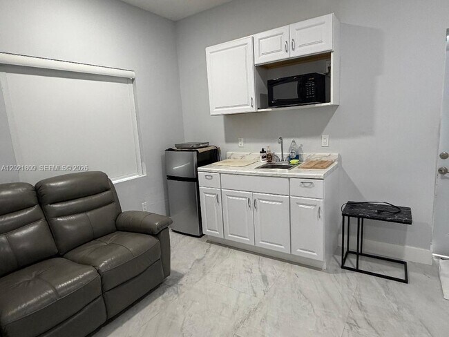 Photo - 6803 SW 158th Ave Unit rear