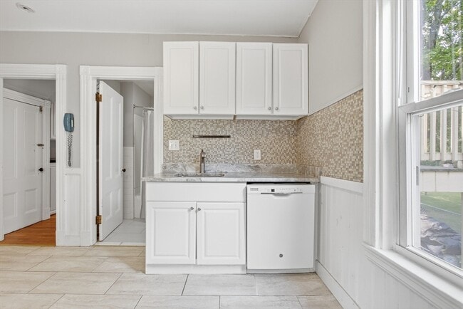 Photo - 181 Churchills Ln Unidad 1