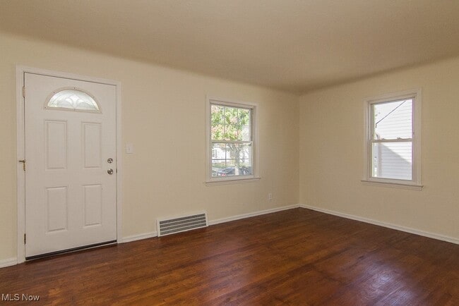 Photo - 15312 Benhoff Dr