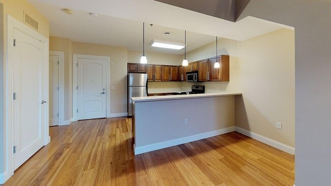 1 Bed + Loft - Unit 320, Kitchen