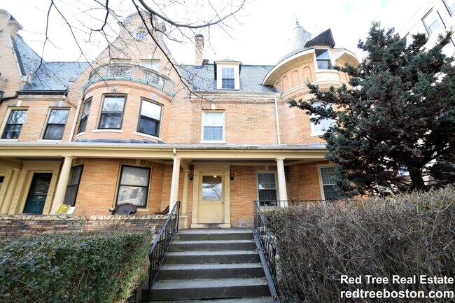 Photo - 186 Naples Rd Unit 1