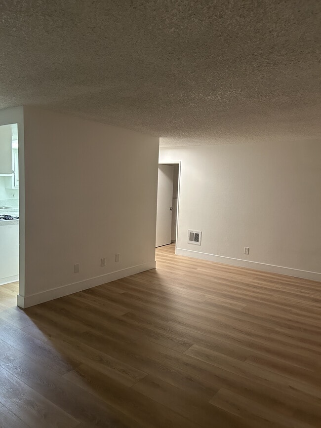 Photo - Mulberry Gardens