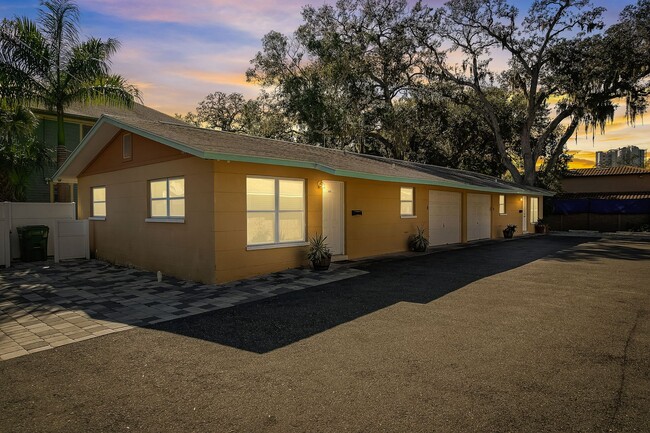 Building Photo - Downtown Sarasota Unit 616 S Osprey Ave Rental
