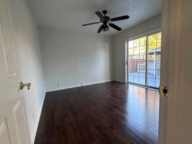 Building Photo - 3100 SE 122nd Ave Rental