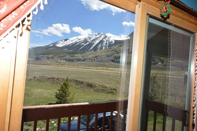 Photo - 2 Bed / 2 Bath Condo for Rent – Riverbend Subdivision, Crested Butte