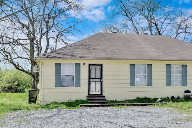 Photo - 2 Bedroom, 1 Bathroom Duplex in Gallatin! ...