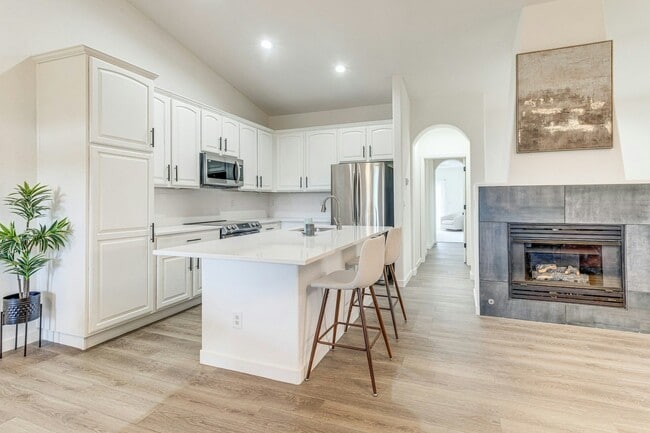 Photo - 23043 E Ontario Dr Unit 105