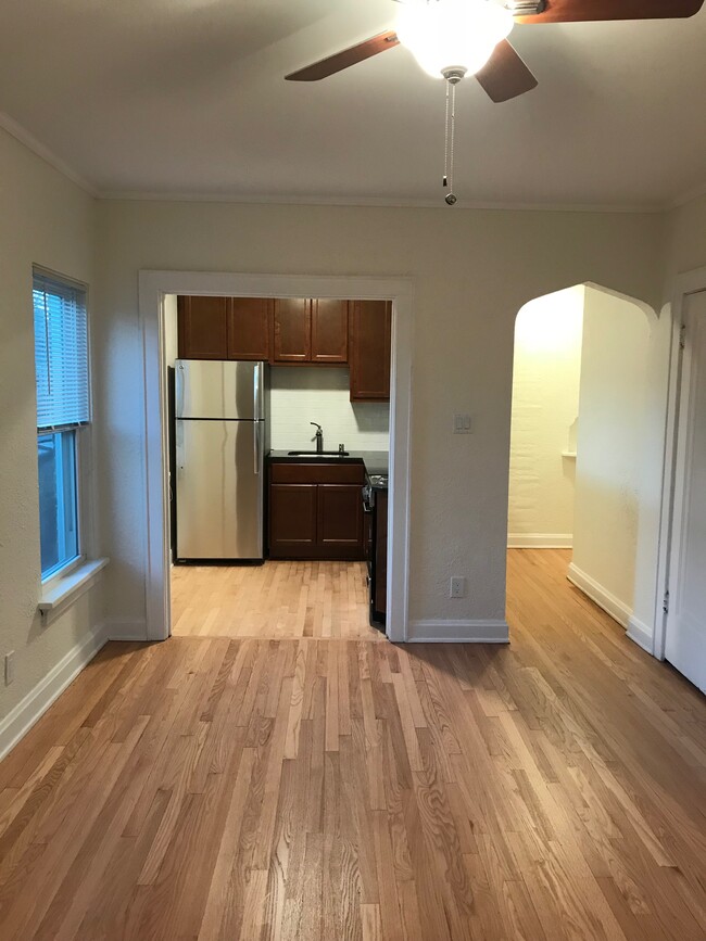 Living room view - Diversey Manor Apartments