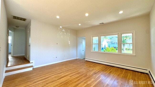 Photo - 69 Mercer St