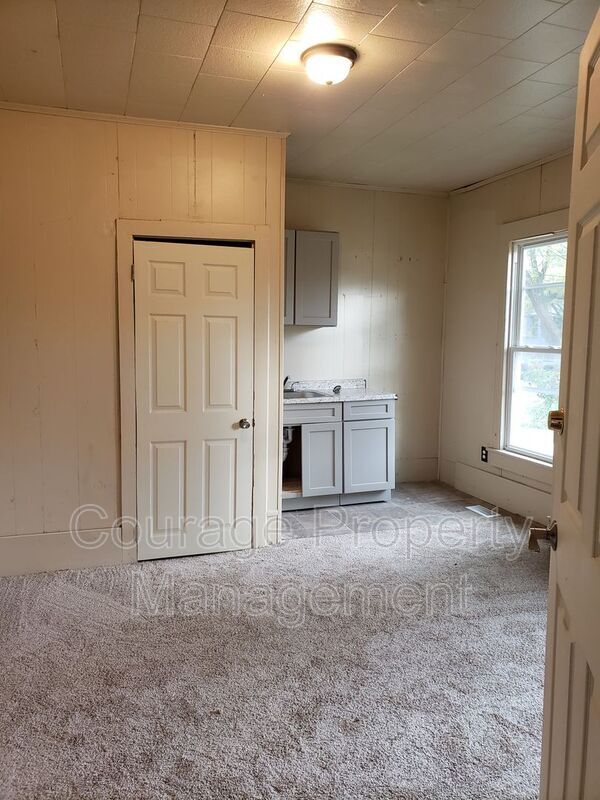 Photo - 164 Boardman St Unit Apt 1