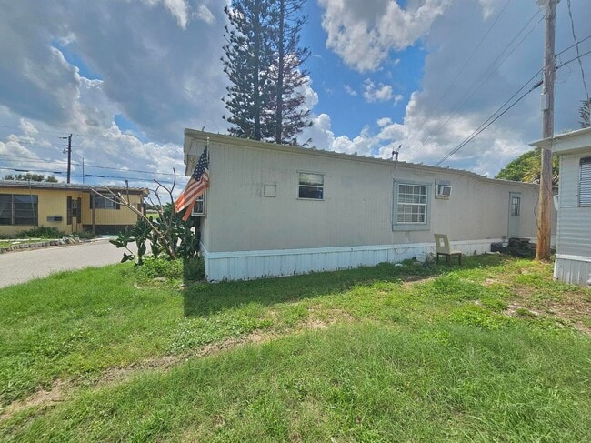 Photo - 920 Boardwalk Ln