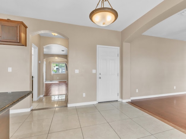 Photo - 2026 Rickenbacker Ln