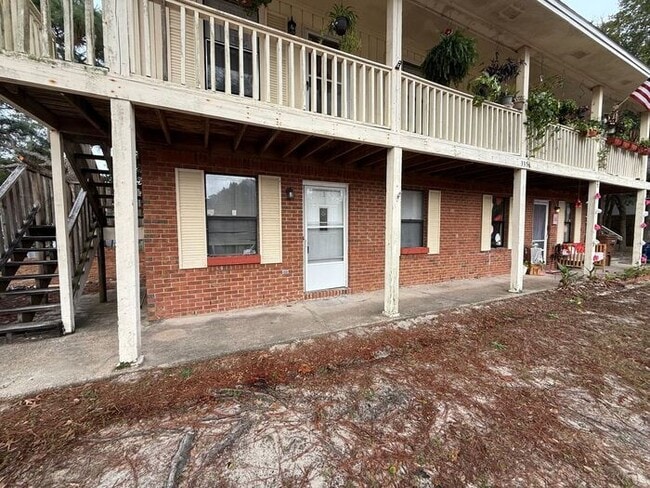 Photo - Gulf Breeze - Greenbriar Estates - 2 bedroom, 1 bathroom