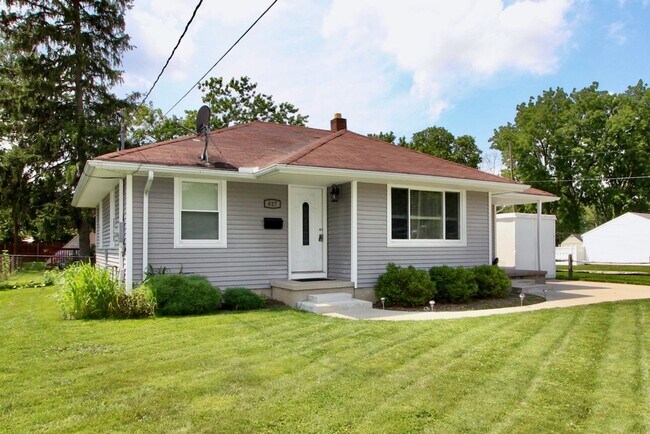 Three Bedroom House in Maumee ~ Available ... - Three Bedroom House in Maumee ~ Available ...