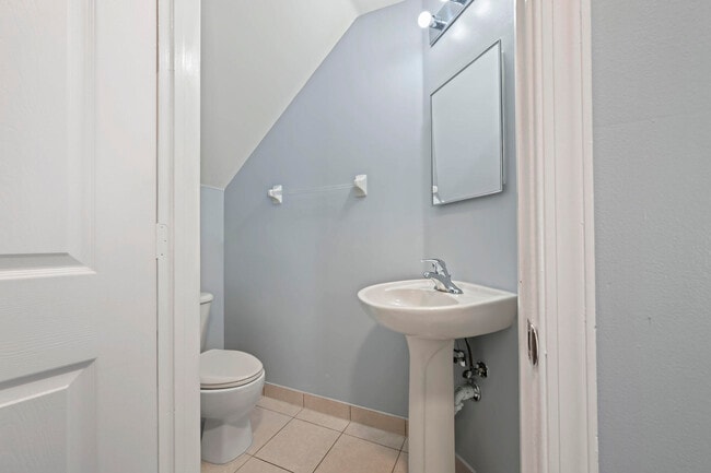 Photo - 3464 Commodore Ct