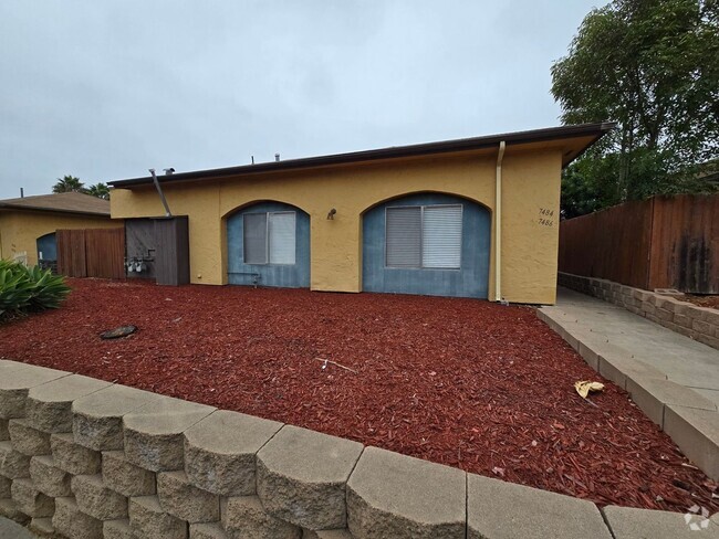 Building Photo - 7484-86 Armstrong Pl Unit 7486 Rental
