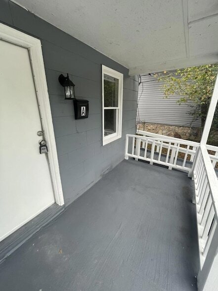 Photo - 732 Quarry St Townhome