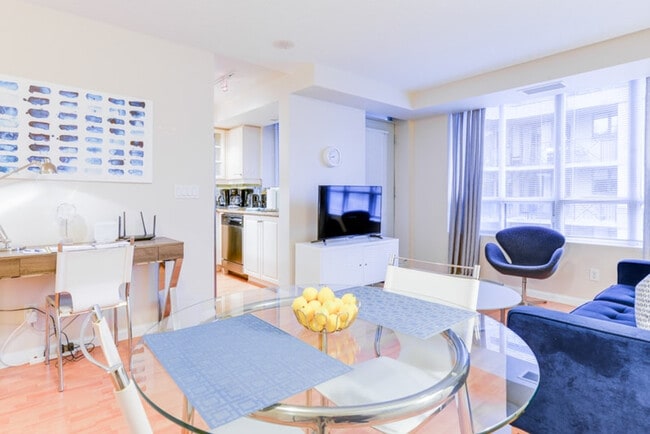 Building Photo - 140 Simcoe St Unit SI ID1034872P