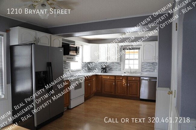 Photo - 1210 Bryant St Casa
