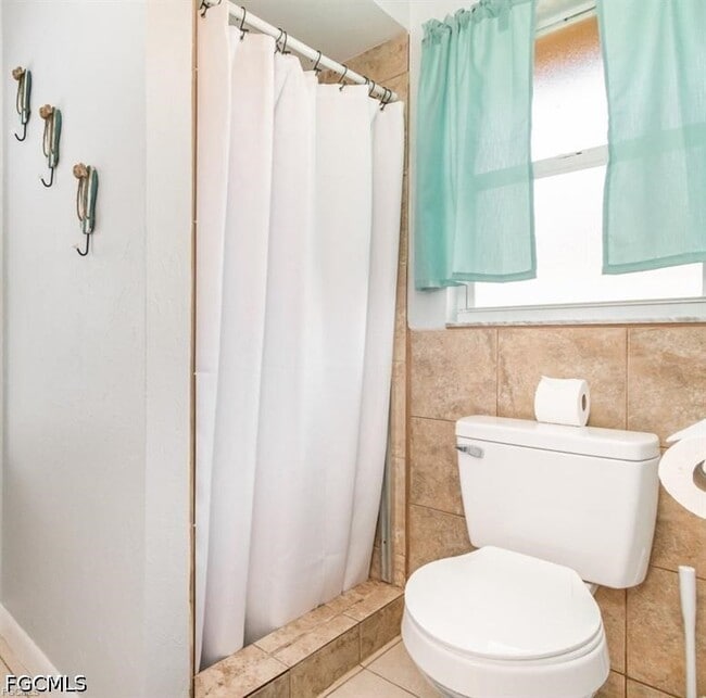 Photo - 922 SE 25th Ln