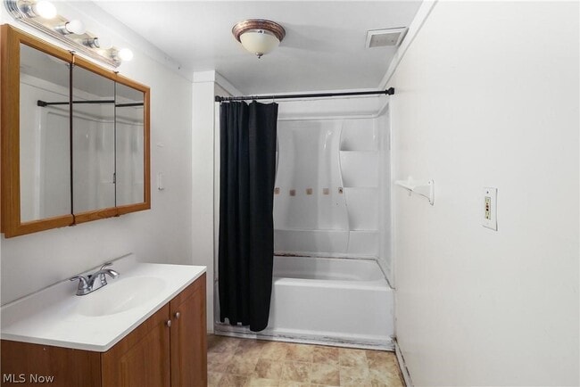 Photo - 511 Brown St