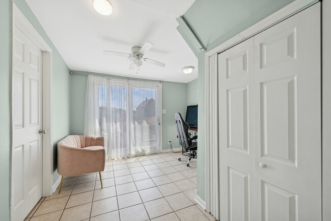 Photo - 2727 N Artesian Ave Unit 2