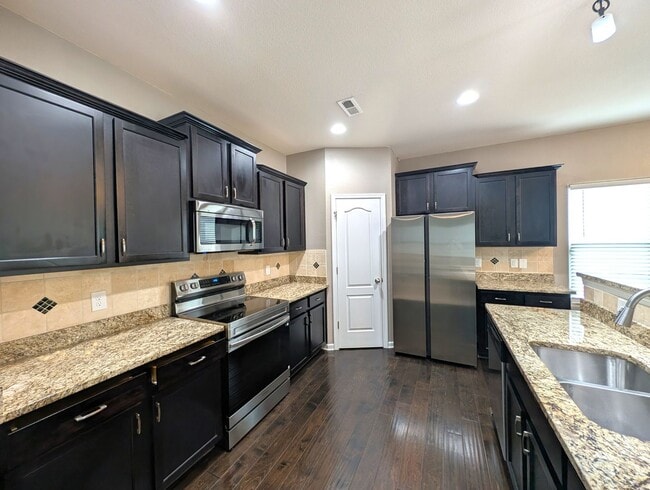 9223 Avery Meadows Dr
