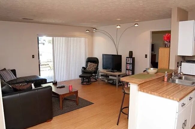 Photo - 22 Woodland Hills Dr Unit 1