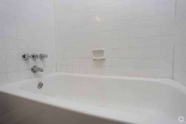 Photo - Lakeview Apartments