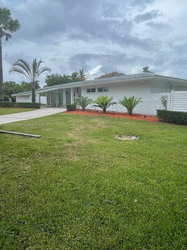 Photo - 5901 SW 72nd Ave