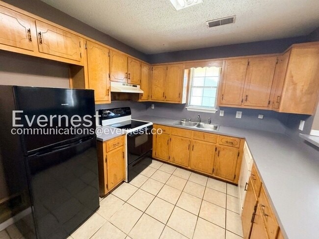 Photo - 2543 Hampstead Dr