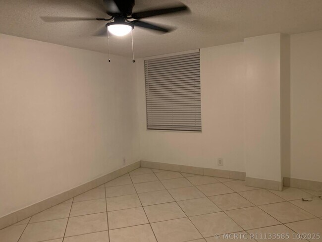 Photo - 2935 NE 163rd St Unit 3m