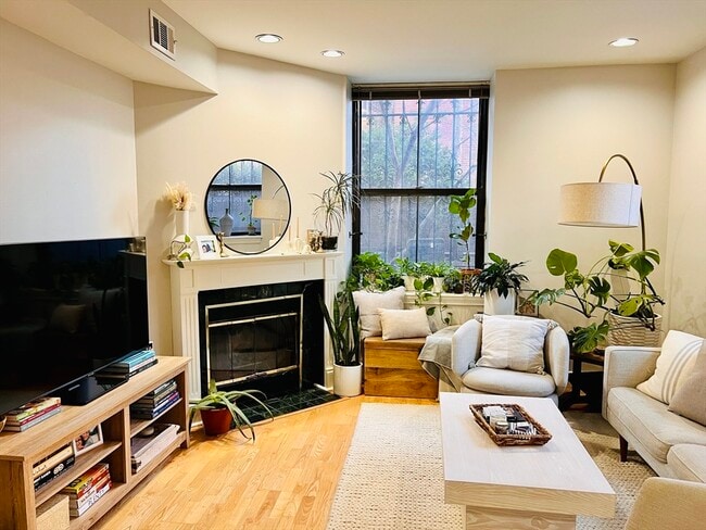 Photo - 150 Appleton St Unidad 1E