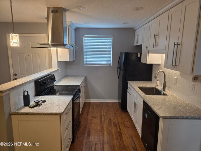 Photo - 8913 Erin Ct