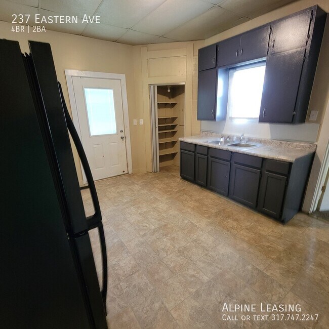 Photo - 237 Eastern Ave