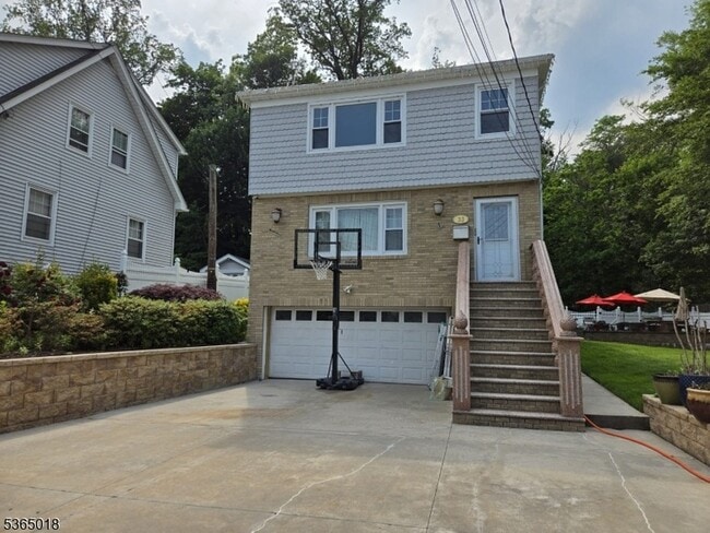 Photo - 33 Park Dr N Unit 2