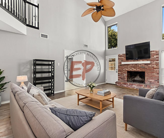 Photo - 4209 Green Oak Dr