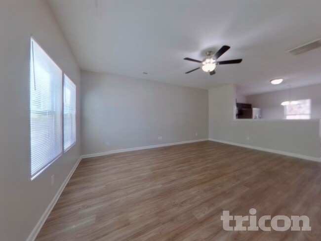 Photo - 1069 Joselynn Drive