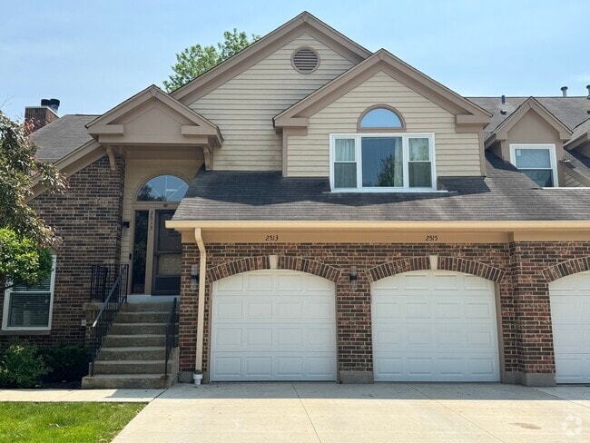 Building Photo - 2515 Live Oak Ln Rental