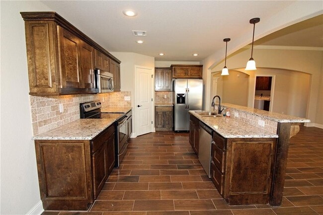 Photo - 2303 SW Elington St