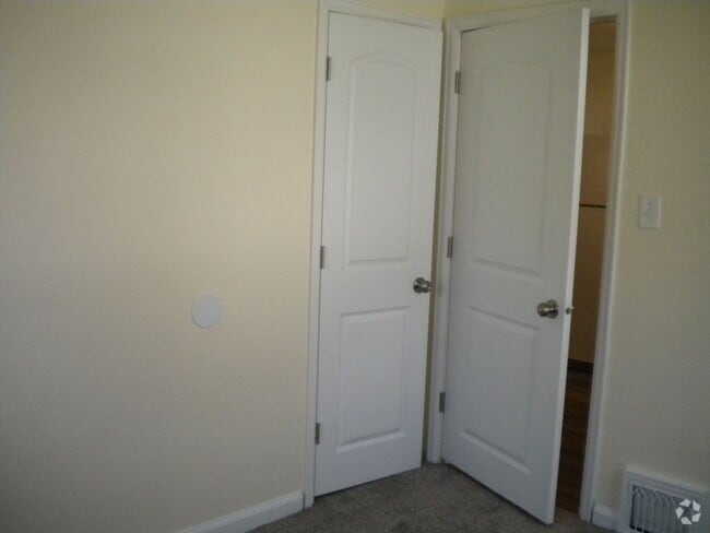 Building Photo - 820 W 25th St Unit 820 A Rental