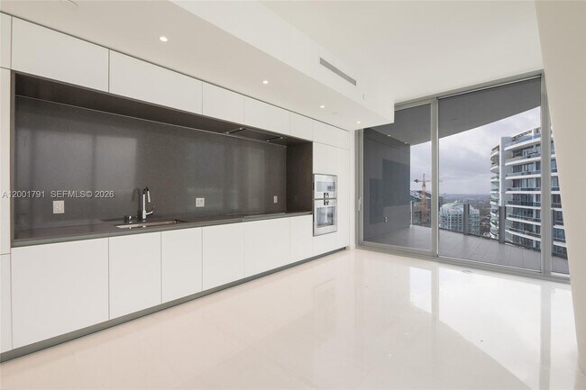 Photo - 300 Biscayne Blvd Way Unidad 4708W