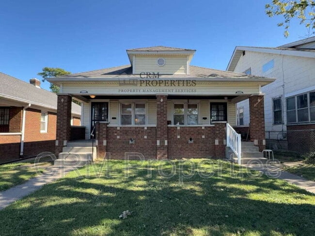 Building Photo - 933 N Linwood Ave