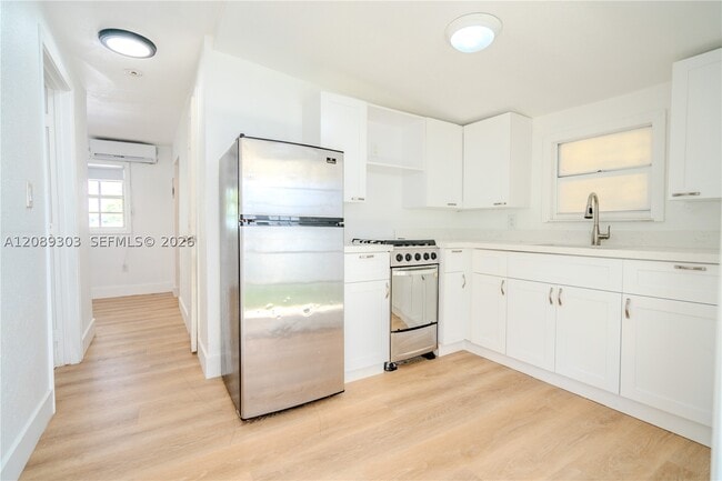 27 SW 55th Ave Unidad R