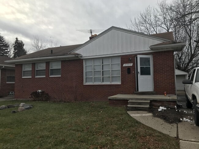 Photo - 21749 Schroeder Ave Casa