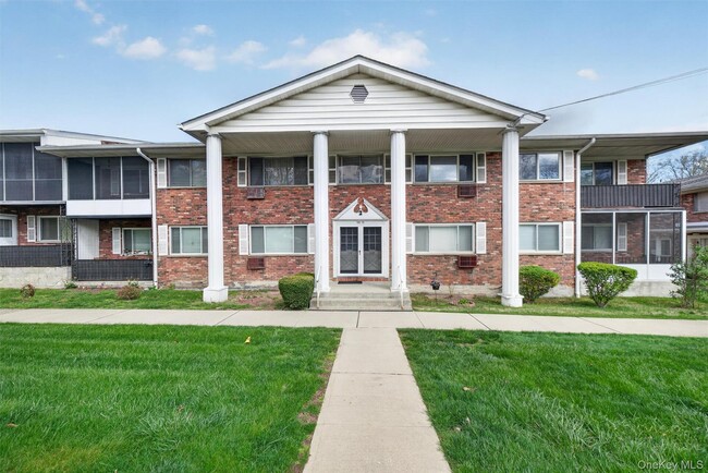 Building Photo - 810 Blooming Grove Turnpike Unit 113