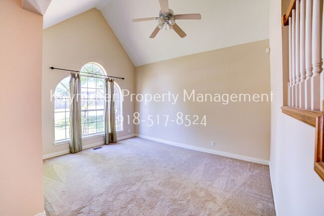 Photo - 10119 S College Pl