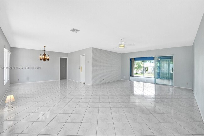 Photo - 1237 Wiley St